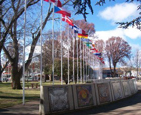 Lambie Town Walk - See Attractions 5