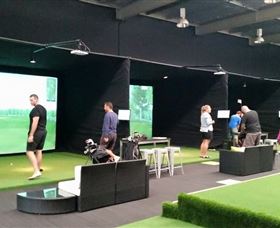Par-Tee Virtual Golf - Attractions 6