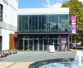 Wollongong Town Hall - Attractions 1