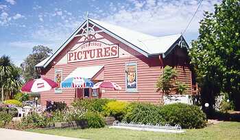 Huskisson Pictures - Attractions 1