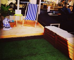 IV COLLECTIVE - Attractions 5