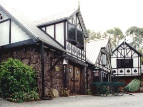 Tamborine Mountain Distillery - Attractions 0