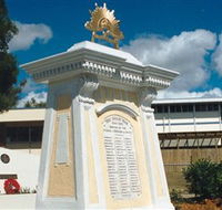 Beenleigh War Memorial - Attractions