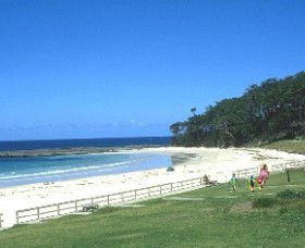 Mollymook Beach - Attractions 2