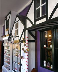 Edgey's Manor - See Attractions 2