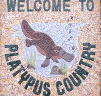 Cathcart Collectables - Attractions