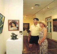 Manning Regional Art Gallery - Attractions