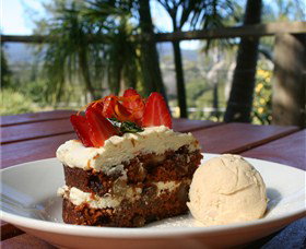 Lorne Valley Macadamia Farm - Attractions 1