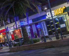 Piazza Surfers Paradise - Attractions 2