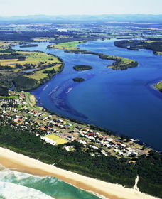 Manning Point Beach - Attractions 0