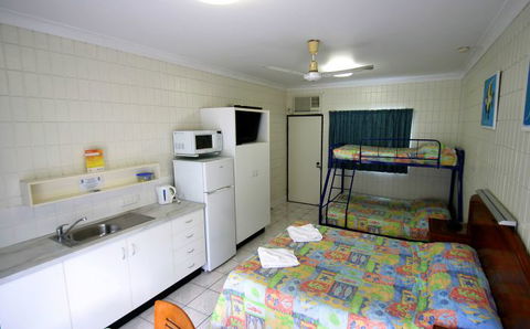 Tropical Palms Inn - Attractions 2