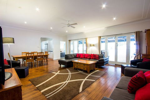 The Retreat Port Stephens - Attractions 0