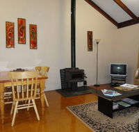 Tinglewood Cabins - Attractions