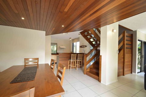Glen Eden Beach Resort - Attractions 2