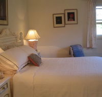 Trafalgar Bed and Breakfast and Annie's cottage - Attractions