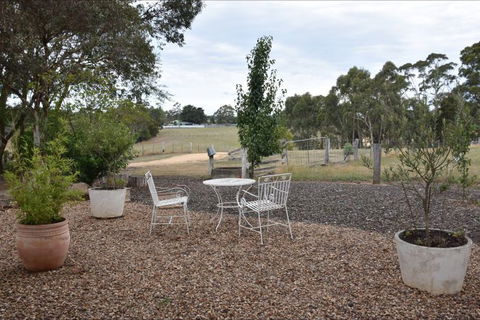Cygnet Park Country Retreat - Attractions 2