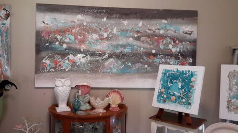 Kaz Art-Whitewash Gallery - Attractions 3