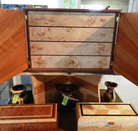 Montville Woods Gallery - Attractions