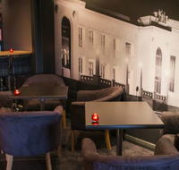 Polit Bar - Attractions