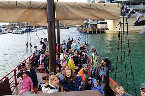 Pirate Ship Lunch Cruise (1.5hr) - See Attractions 6