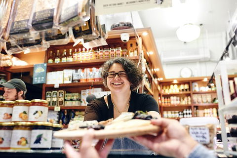 Queen Victoria Market Ultimate Foodie Tour - Attractions 13