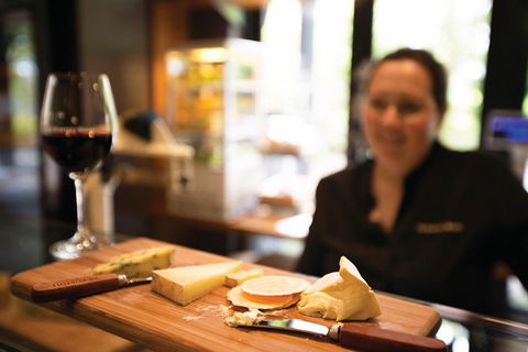 Small Group 6 Guests: Ultimate Yarra Valley Food And Wine - Mercedes Van - Attractions 9