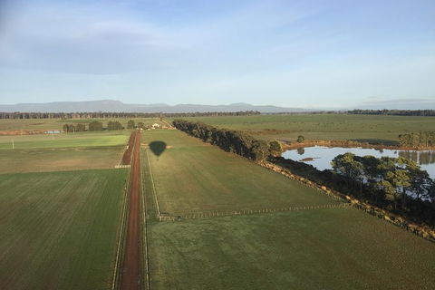 Hot Air Balloon Tasmania - Attractions 11