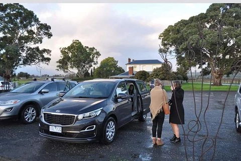 Minibus Winery Custom Tour (up To 7 People) - Attractions 1