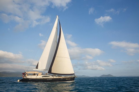Three Night Cabin Charter MiLady - See Attractions 0