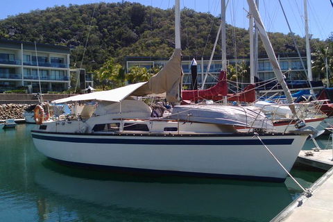 Townsville Early Morning Sailing Cruise Boat Tour - Attractions 1