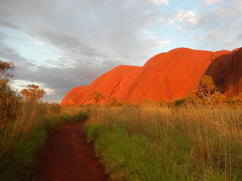 Uluru Sunrise And Guided Base Walk - Attractions Las Vegas 3