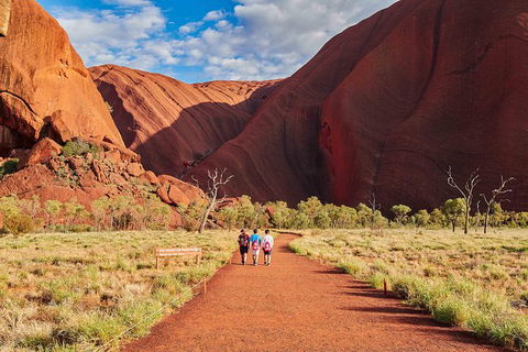 Uluru Base And Sunset Half-Day Trip With Optional Outback BBQ Dinner - Attractions 25