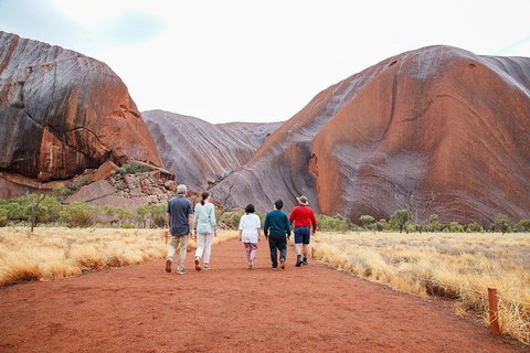 Ayers Rock 4 Tour Combo: Complete Uluru Base Walk At Sunrise, Valley Of The Winds At Sunrise, Kata Tjuta Sunset And Uluru Sunset - Attractions 10