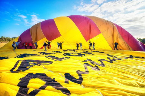 Hot Air Ballooning Over Sydney Macarthur Region Including A Champagne Breakfast - Attractions 1