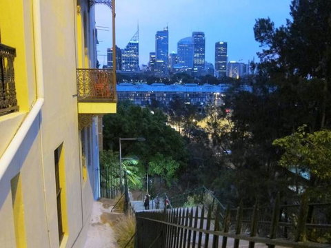 Sydney Crimes And Passions Walking Tour Of Kings Cross - Attractions 6