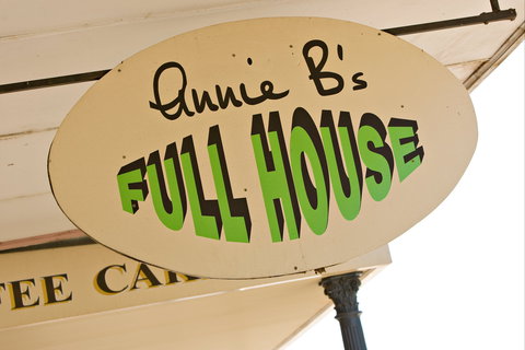Annie B's Full House - Attractions 1