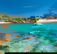 Horseshoe Bay - Bowen - Attractions