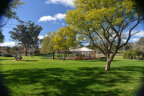 Kelly Reserve - Attractions 0