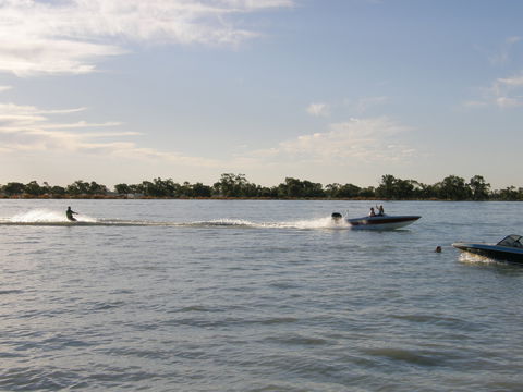 Moulamein Lake - Attractions 0
