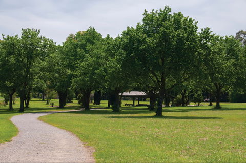 Nortons Park - Attractions 0