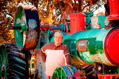 Oaklands Vintage Machinery Museum - Attractions 0