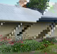 Pioneer Cottage and Museum - Attractions