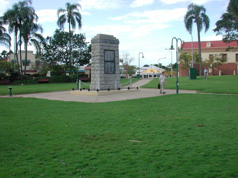 Sandgate War Memorial Park - Attractions 2