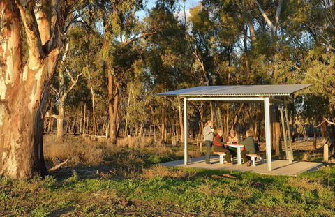 Turkey Flat Picnic Area And Bird Hide - Attractions 0