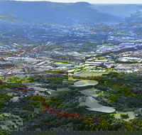 Unanderra - Attractions