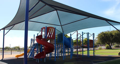 Wellington Square Playground - Attractions 1