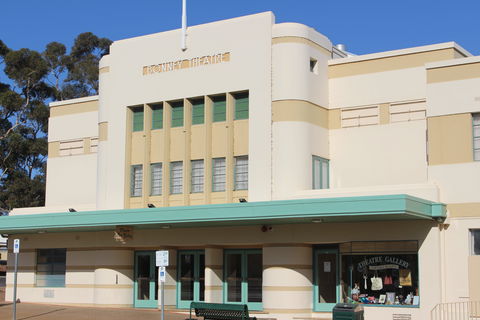 Bonney Theatre - Attractions 0