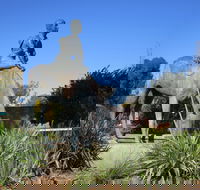Dorothea Mackellar Memorial Statue - Attractions