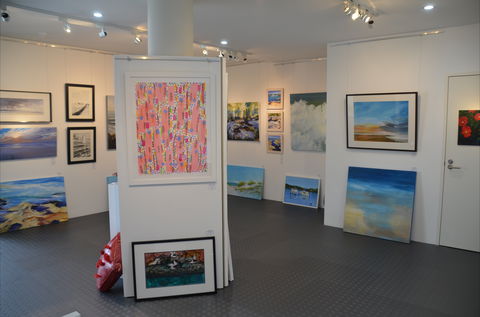Finite Gallery - Attractions 1