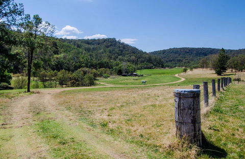 Howes Trail - Attractions 0